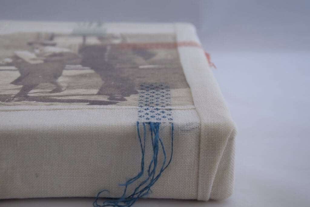 Renee Toonen, "Gaatjes in de familiegeschiedenis stoppen" (detail) Jurywinnaar Textiel Plus Arts & Crafts