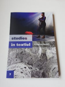 Studies in textiel 7 Kunst en textiel